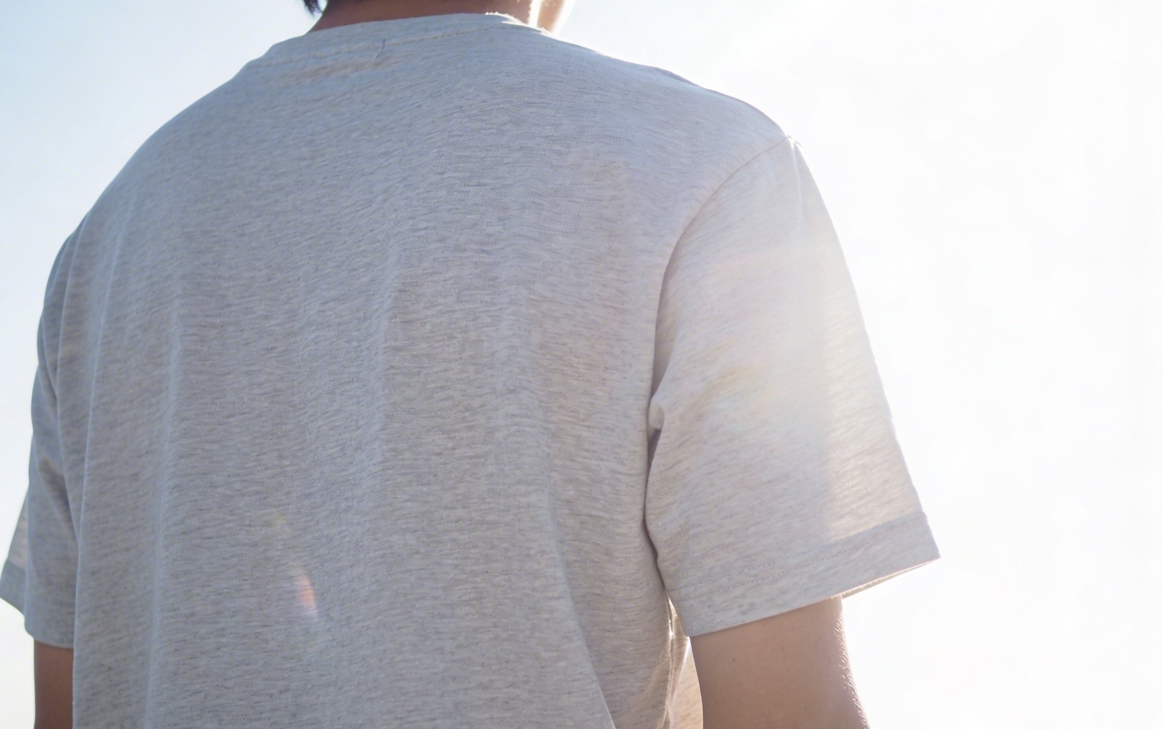 Bahan Kaos Cotton Carded yang Nyaman Dipakai